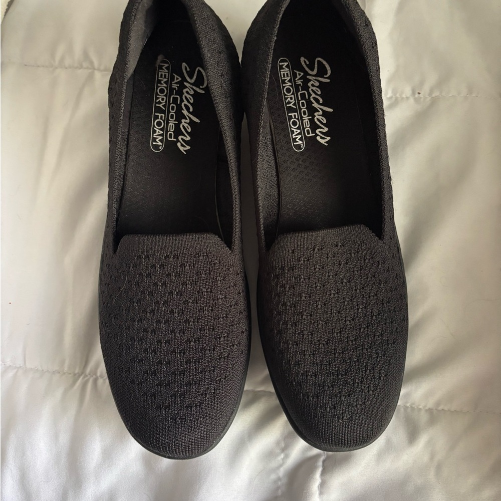 Skechers Women's Black Memory Foam Loafers